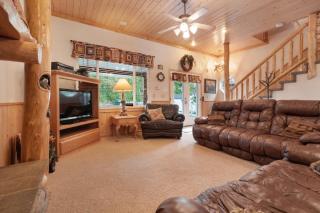 Beach House Getaway - Garden City - 4