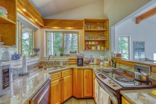 Northwest Shoreline Home - Olga - 9