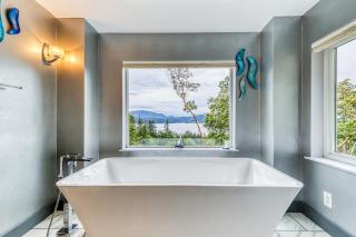 6 Bed 4 Bath Vacation home in Eastsound - Eastsound - 7