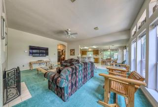 The Trout River House - New Braunfels - 3