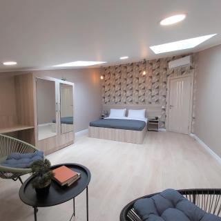 Two-Bedroom Apartment near Forum Lviv - Lviv - 4