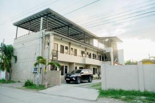 Contemporary cozy 6- 2BR Apartment - Davao City - 9