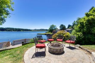 Lake House PlayLand - Lincoln City - 2