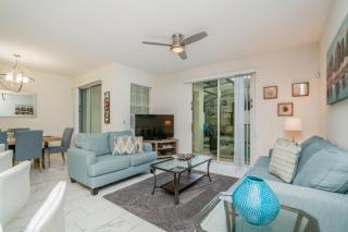 1566Plunker Townhouse - 0