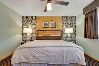 3 Peaks Resort & Beach Club - South Lake Tahoe - 8