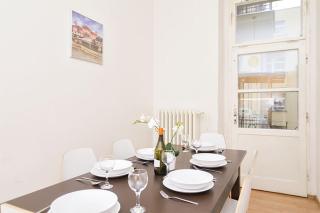 Apartments with 2 Bathrooms- 5 minutes from Old Town - 102 m2 - Prague - 7