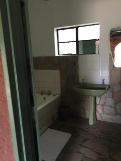 Nyangombe Backpackers - Kwekwe - 4