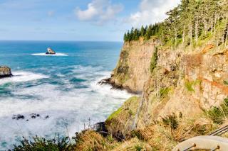 Berni's Ocean View Castle - The Potter's Wheel - Oceanside - 9