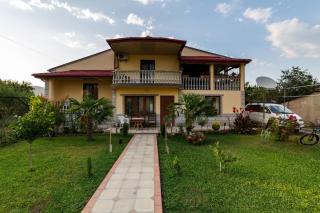 Alex's Guest House - 8