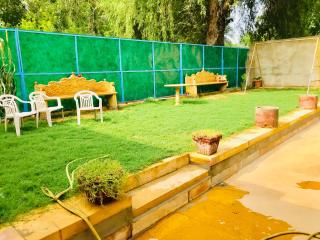 Hotel Golden City with Swimming Pool - Jaisalmer - 8