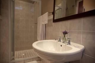 A Smart Stay Apartments - Somerset West - 4