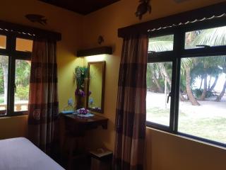 Anse Kerlan Beach Chalets - 4