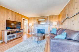 Cheri's Oceanfront Getaway - Rockaway Beach - 3