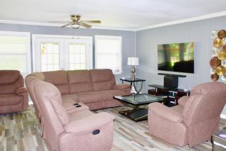 Contemporary yet Cozy Fun - 4