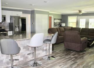 Contemporary yet Cozy Fun - San Antonio - 2