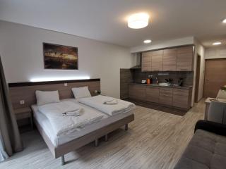 Corvin holiday Apartments hotel - 7