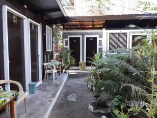 Villa Evergreen Restaurant and Rooms - 3