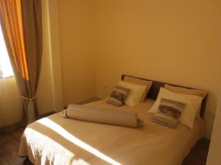 Guest House LEADER - Idzjevan - 1