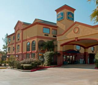 Days Inn & Suites by Wyndham Sam Houston Tollway - 9