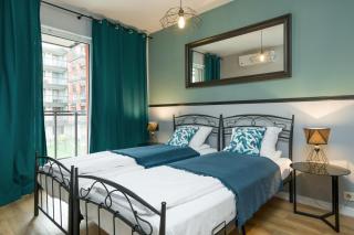 Orange, modern apartment in the city centre - 5