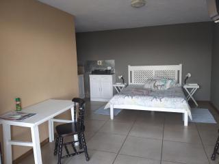 Columbus Guest House - 6