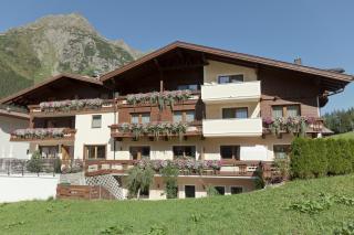 Hotel Garni Rifflsee - Sankt Leonhard im Pitztal - 2