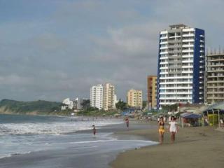 Lindo departamento en Tonsupa, Cerca al mar - Tonsupa - 9