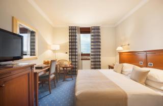Best Western Premier Hotel Astoria - Zagreb - 3