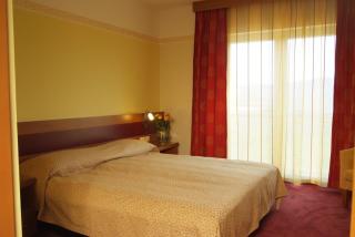 Hotel Vila Emei - 1