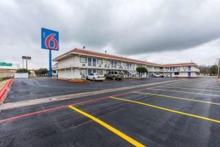 Motel 6-North Richland Hills, TX - North Richland Hills - 2