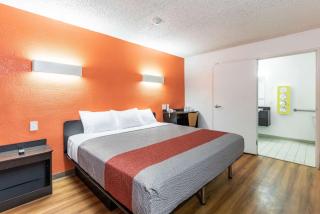 Motel 6-North Richland Hills, TX - 7