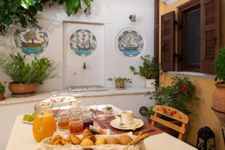 Rodos Niohori Elite Suites Boutique Hotel - Città di Rodi - 5