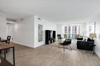 THE TIDES 2 bedrooms 9th floor WE ARE ON THE BEACH! - Hollywood - 2