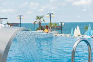 Hotel Eskada Beach - Ahtopol - 0