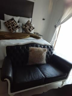 Dudsk Bed & Breakfast - Newcastle - 3