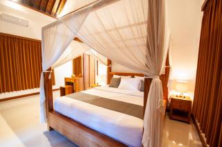 Flamboyant Villa Ubud - Ubud - 6
