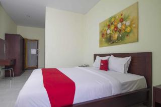 RedDoorz at Benesari 2 Legian - Kuta - 2