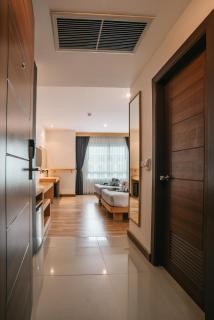 iCheck inn Central Patong - 0