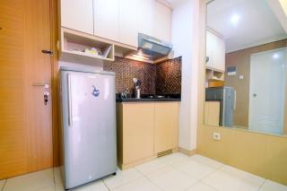 Comfortable 2BR at Signature Park Tebet Apartment By Travelio - Jakarta - 8