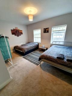 Beautiful 3 Bedroom House at the Sea Front - Amazing Location - Southend-on-Sea - 3