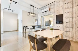 Seasons Luxury Apartment By RR JBcity - 4