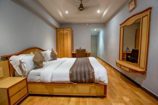 Hotel JMC Group - Rajkot - 5