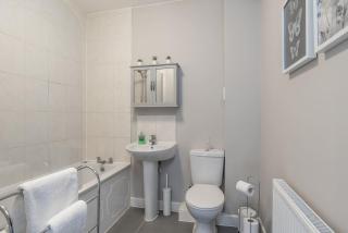 Ashland House - 4