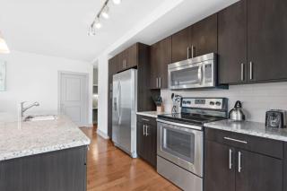 Global Luxury Suites at Boston Seaport - 3