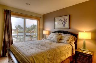 Lucy's Lagoon - 8