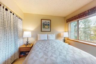 Powderhorn Corner - 5