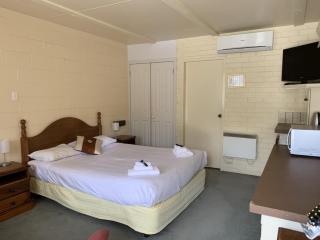 Robertson Country Motel - 7