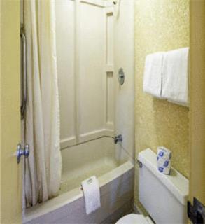 Americas Best Value Inn San Clemente Beach - San Clemente - 7