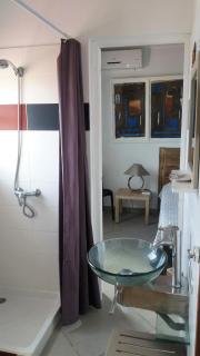 Grande villa avec piscine et jacuzzi, vue mer splendide, proche des plages de Grand Anse et de l'Anse Rodrigue, très calme, sans vis-à-vis - Terre-de-Haut - 3