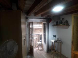 Cathedral two bedroom unit & two balconies - Cadice - 0